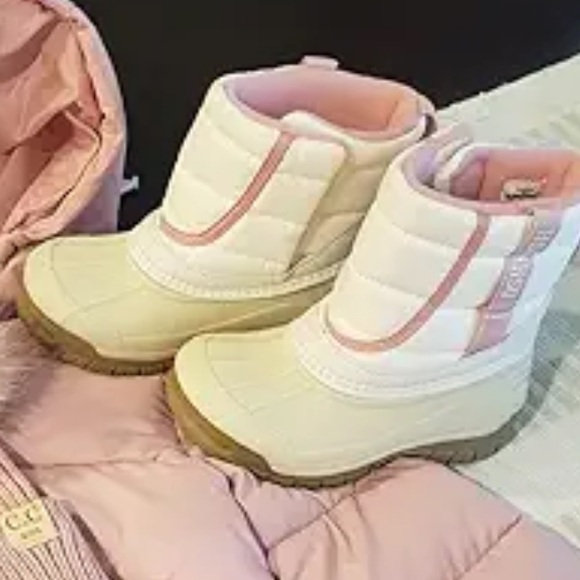 🐝NWT Oshkosh B’Gosh Duck boots - Toddler 4 - Picture 3 of 10